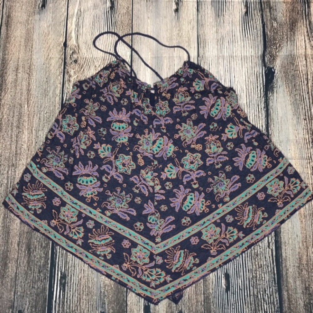 American Eagle Floral Design Print Top